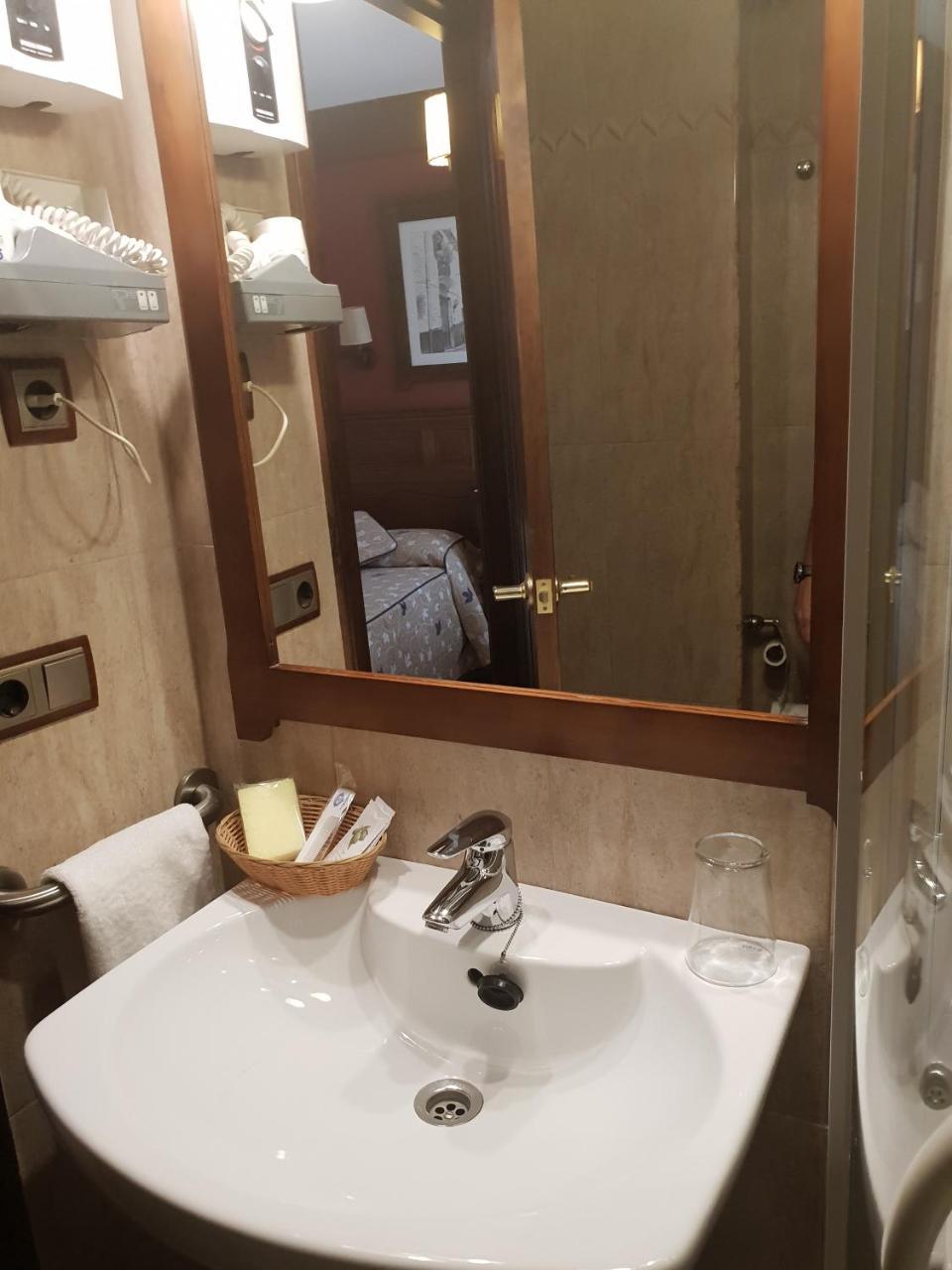 Hotel Hospederia Ana Pilar Porcuna Zewnętrze zdjęcie